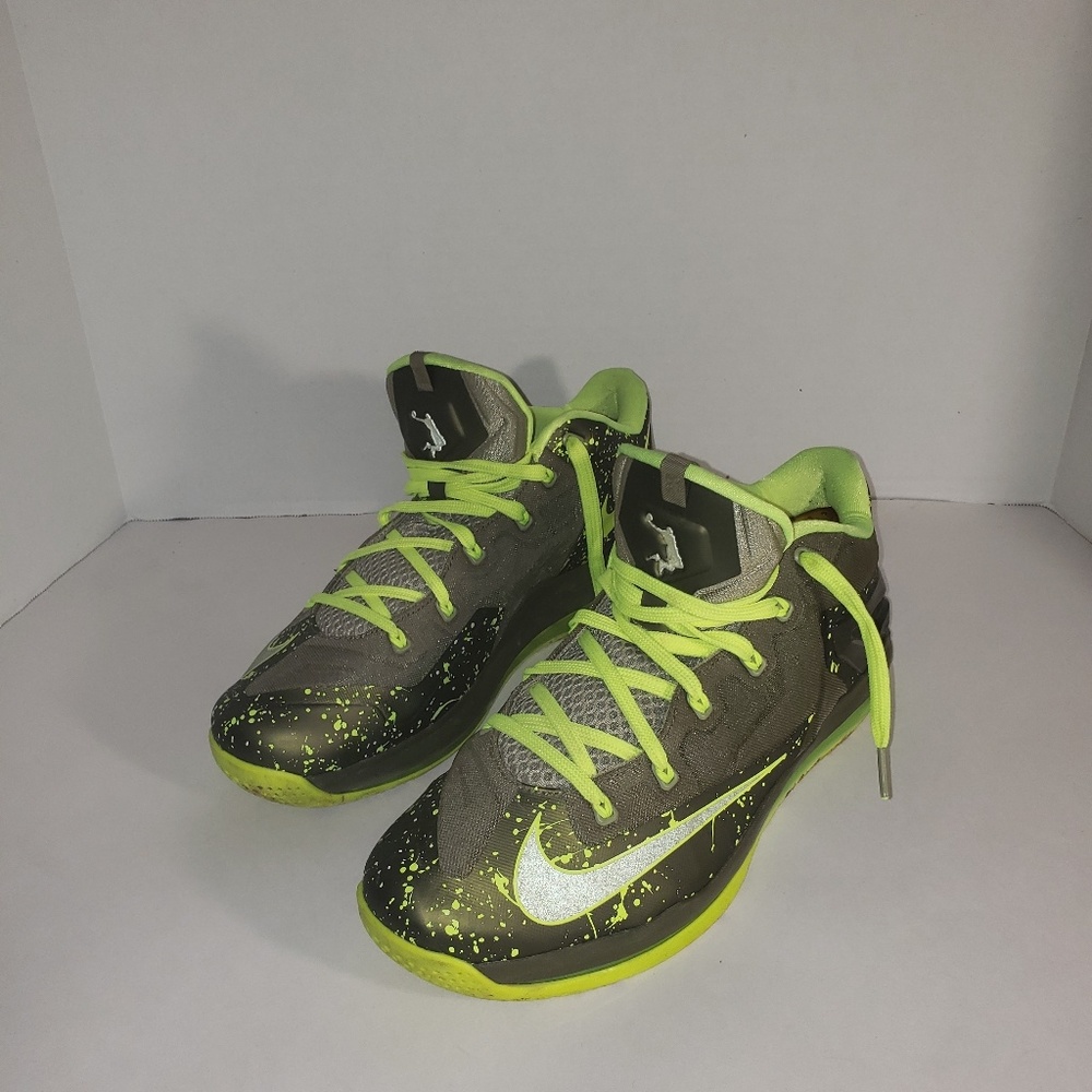 Lebron 11's pack - Picture 6 of 9